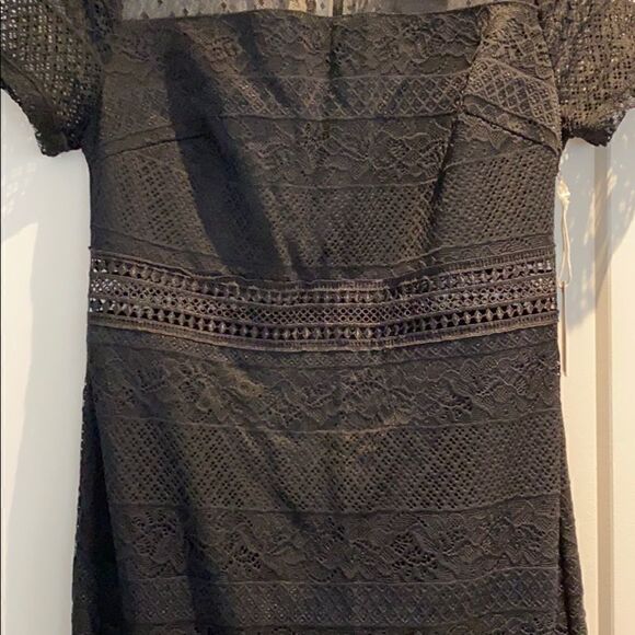 FOREVER21- Beautiful Black Lace Detail Black Dress - Picture 4 of 4